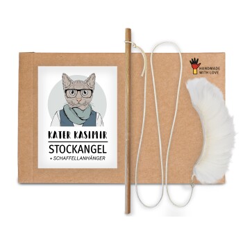 Kater Kasimir Katzenangel aus Buchenholz mit Anhänger aus echtem Schaffell